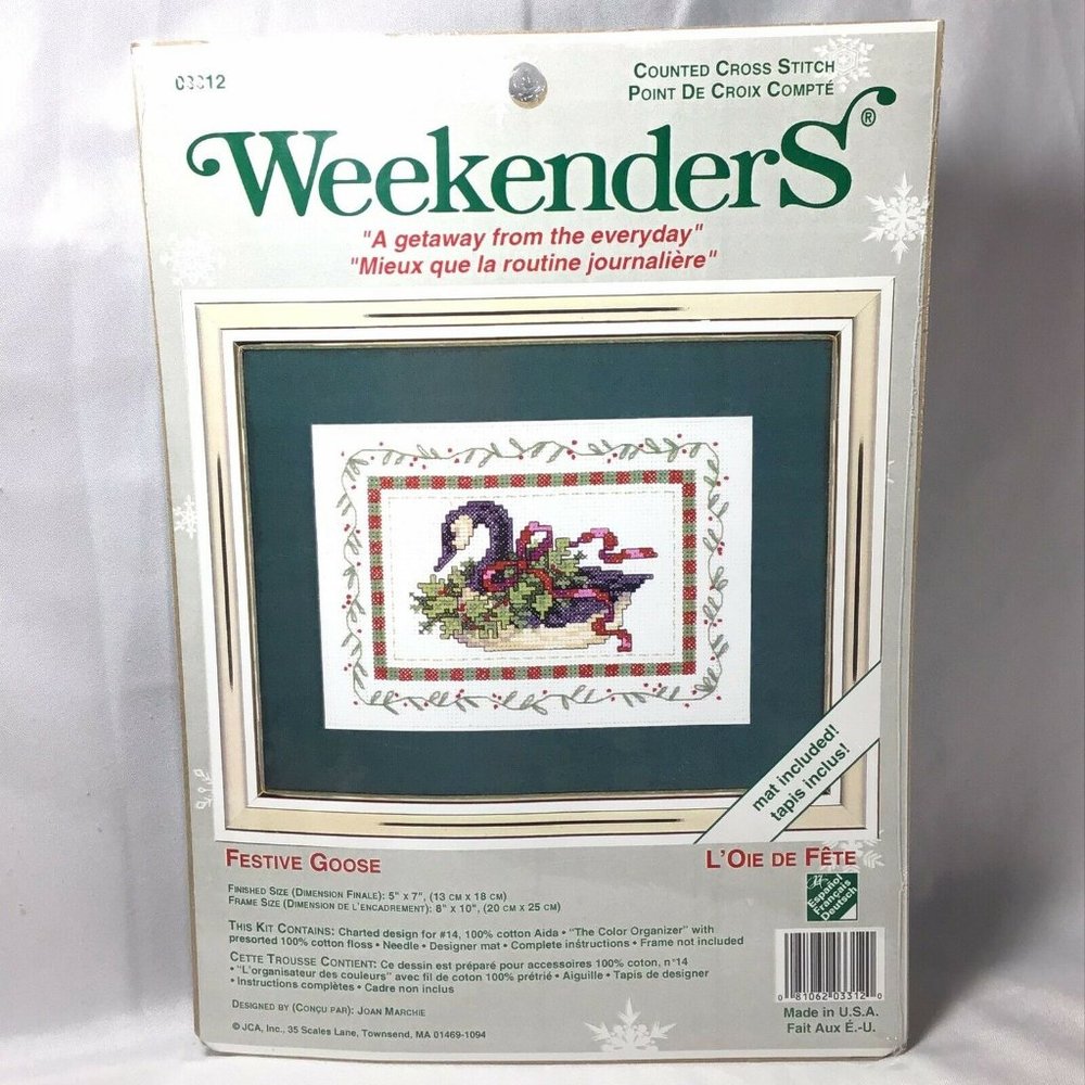 Festive Goose Christmas Weekenders 7 X 5 Counted Cross Stitch Kit 03312